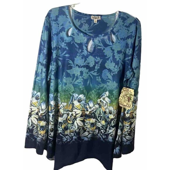 One World Tops - XL One World Blue Floral Woman Top Round Neck